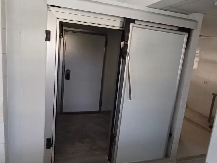 Cámara para cocina profesional fabricada por Kaiser Frío Industrial